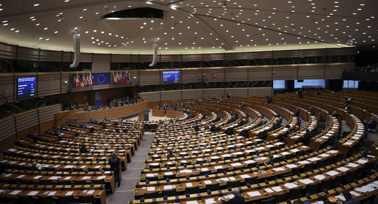 Principalele grupuri din Parlamentul European au semnat o declaraţie comună privind programul Comisiei Europene