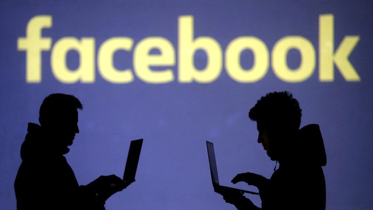 Facebook este acuzat de CENZURĂ în Grecia