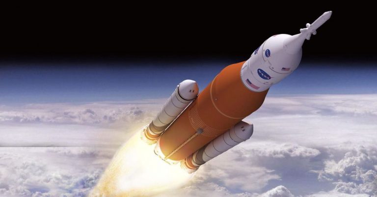 Racheta NASA nu va fi gata pentru lansarea spre Lună, programată pentru anul viitor