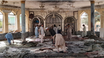 Cel puţin 32 de morţi şi 53 de răniţi în explozii produse într-o moschee şiită din sudul Afganistanului