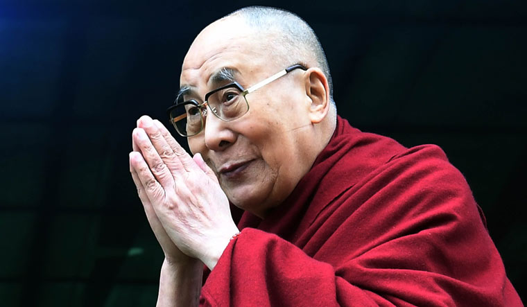 Dalai Lama ‘I-A VRĂJIT’ pe cei care critică regimul de la Beijing
