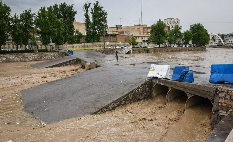 Bilanţul inundaţiilor din Iran a urcat la 76 de morţi