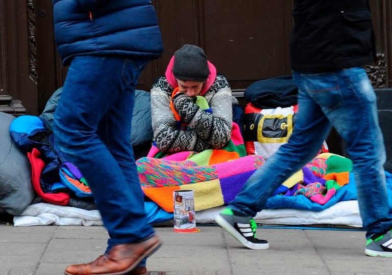 UE adoptă un plan vizând zero persoane fără adăpost în 2030