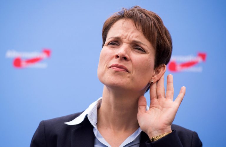 Plecată cu scandal din AfD, Frauke Petry riscă acum 5 ani de închisoare pentru sperjur