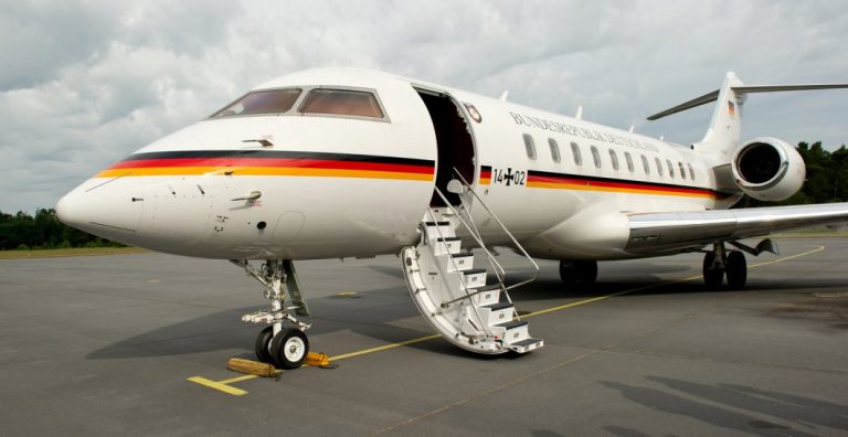 Un alt avion oficial german a avut probleme în timpul decolării