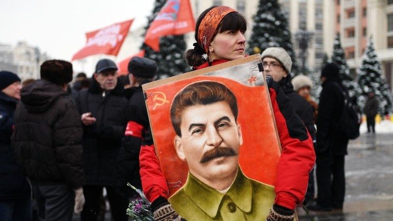 Comuniştii ruşi cer o anchetă asupra posibilei implicări a Occidentului în moartea lui Stalin