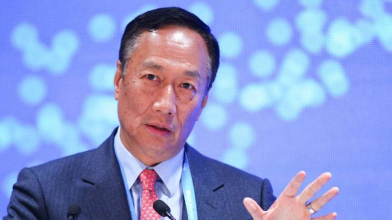 Fondatorul Foxconn spune că Beijingul nu va ataca Taiwanul dacă el va fi ales preşedinte