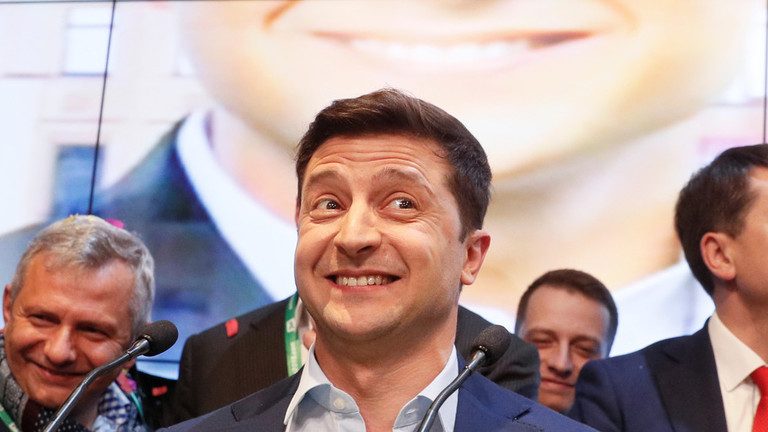 Trei provocări majore pentru actorul de comedie devenit președinte în Ucraina