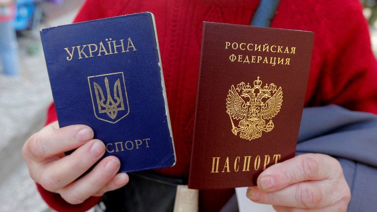 Ucraina nu va recunoaşte paşapoartele ruseşti acordate locuitorilor din estul separatist