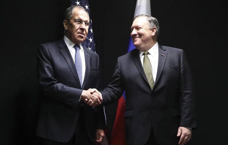 Rusia îi invită pe americani la negocieri: Lavrov îl va primi pe Pompeo la malul Mării Negre