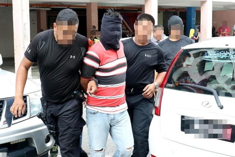Malaezia arestează patru cetăţeni străini, bănuiți de legături teroriste