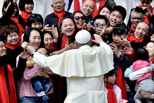 Papa Francisc denunţă ‘greutăţile şi obstacolele’ catolicilor din China