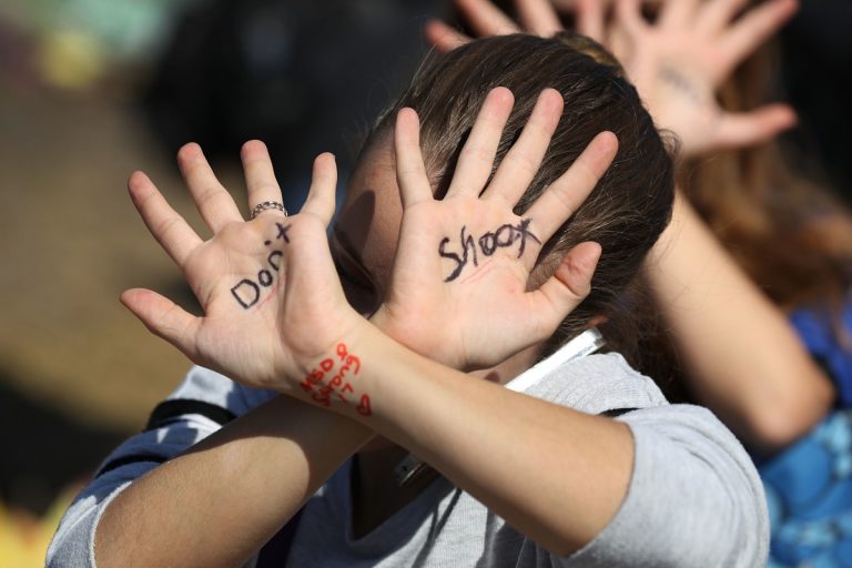 Parlamentul unei țări insulare a aprobat o lege care permite castrarea celor care violează copii