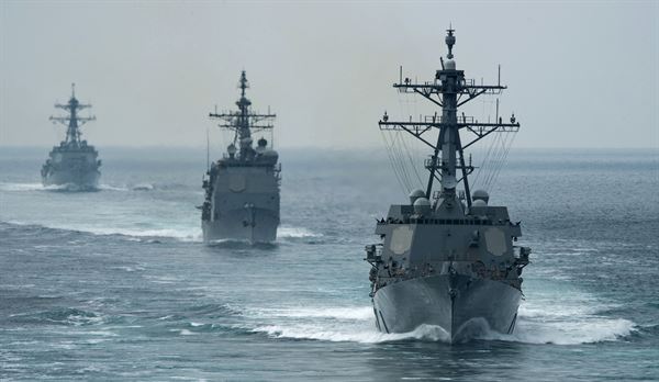 SUA NU mai trimit nave de război în Marea Neagră
