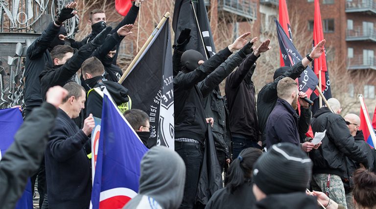 11 neo-nazişti britanici au fost ARESTAŢI la Manchester