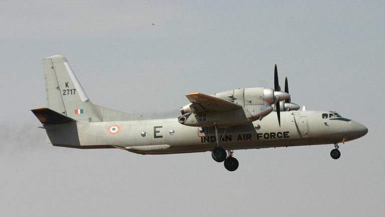 Un avion militar indian a dispărut de pe radare în apropiere de granița cu China