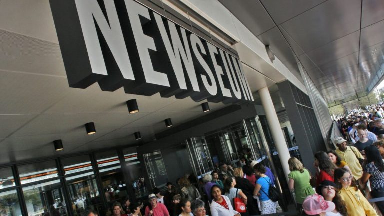 Muzeul presei din Washington aduce un omagiu jurnaliștilor uciși