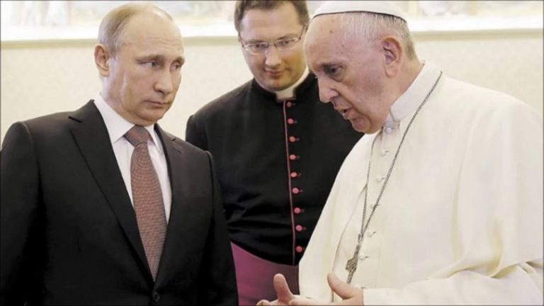 Vladimir Putin a întârziat pentru a treia oară la o întâlnire cu Papa Francisc