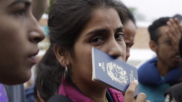SUA acordă permise de rezidenţă temporară venezuelenilor
