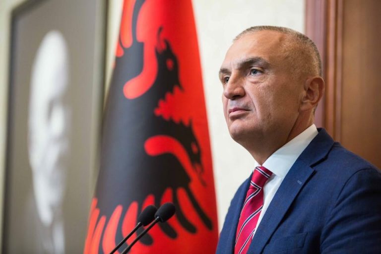 Curtea Constituţională a Albaniei a decis soarta preşedintelui ţării