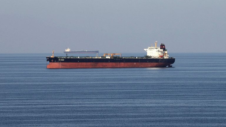 Iranul confirmă capturarea unui petrolier şi susţine că nava a provocat un accident