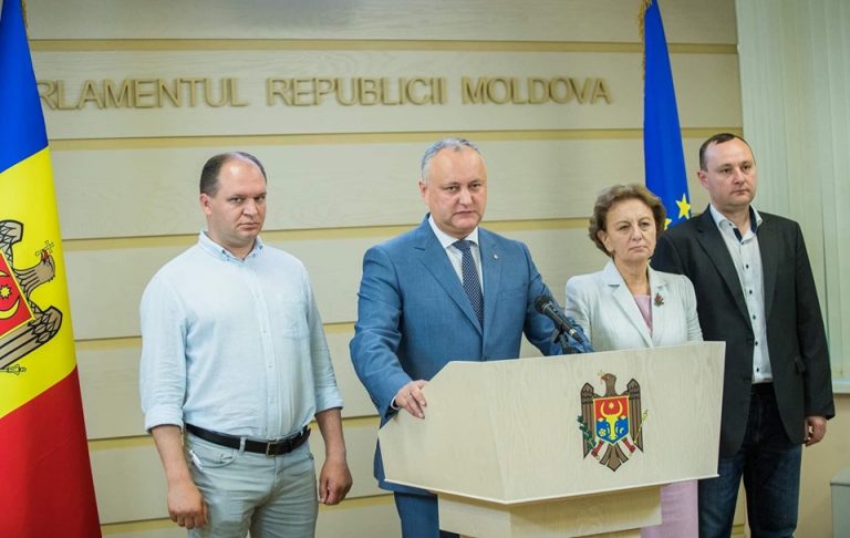 Igor Dodon îi cheamă pe moldoveni la un ‘marş al poporului’