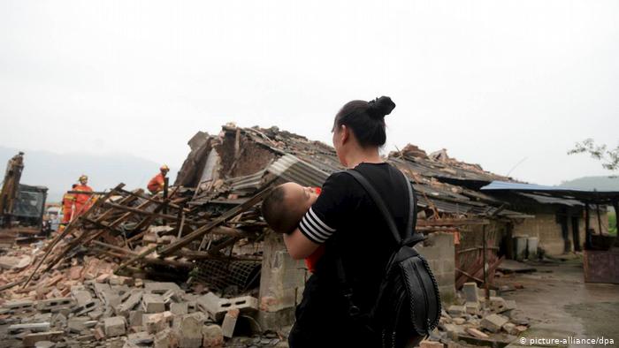 Cutremur puternic în China: 12 morţi şi cel puţin 134 de răniţi! – VIDEO