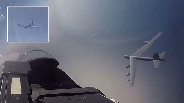Armata rusă se laudă cu interceptarea unui bombardier american – VIDEO