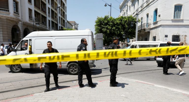 Al doilea atentat sinucigaş în Tunis! Cel puţin patru oameni au fost răniţi – VIDEO