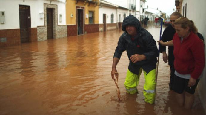 Inundații catastrofale în Spania. Un om a fost înghițit de șuvoaie! – VIDEO