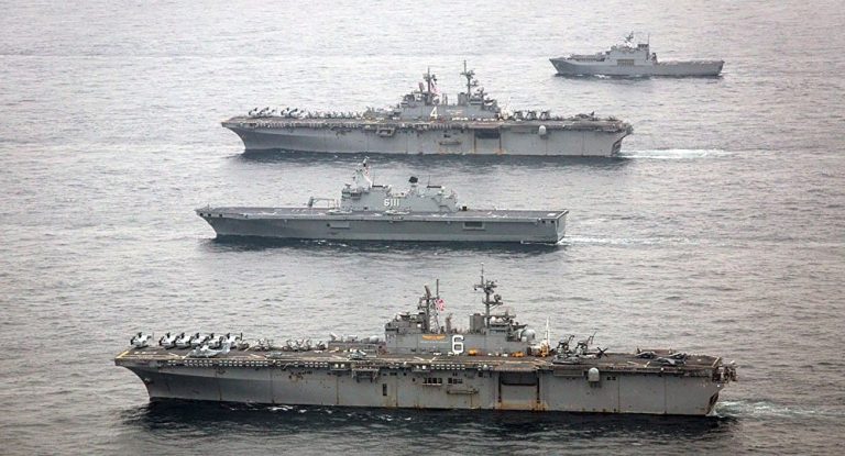 Marina americană a confiscat  un convoi de arme plecat din Iran pentru Yemen
