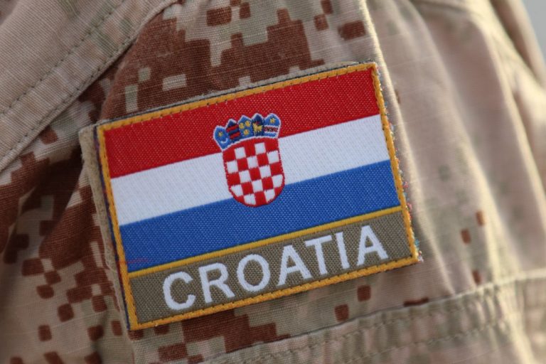 Trei militari croaţi au fost răniţi la Kabul