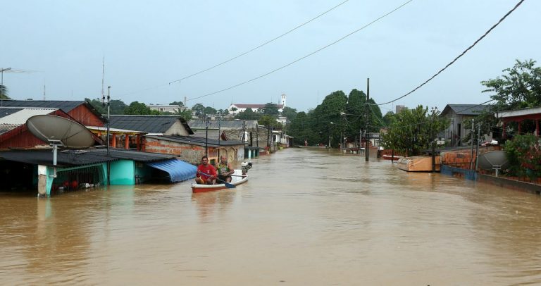 POTOP în Brazilia! Zece oameni au murit în inundaţiile din statul Minas Gerais