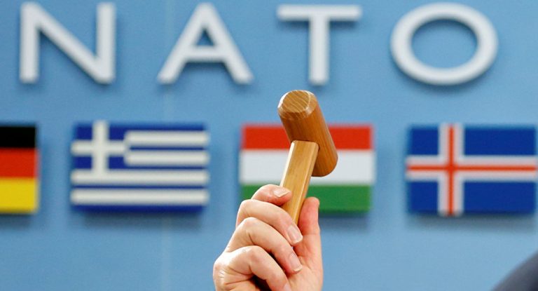 NATO acuză Rusia că este singura vinovată de ruperea Tratatului INF