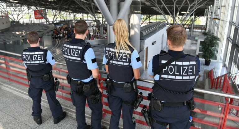 Incident de securitate la bordul unui tren de mare viteză în apropierea oraşului german Berlin