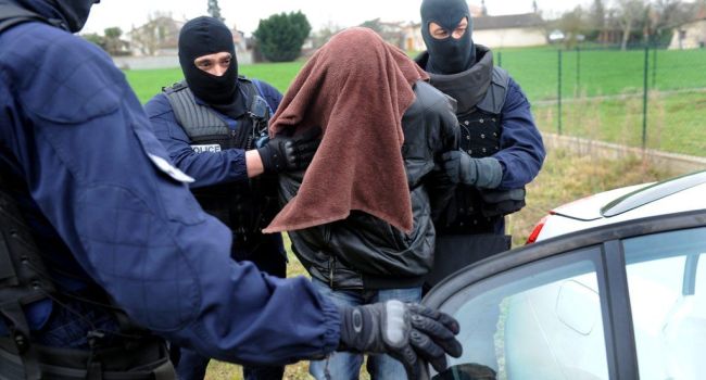 Fratele teroristului care a deschis seria atentatelor jihadiste în Franţa, judecat pentru complicitate