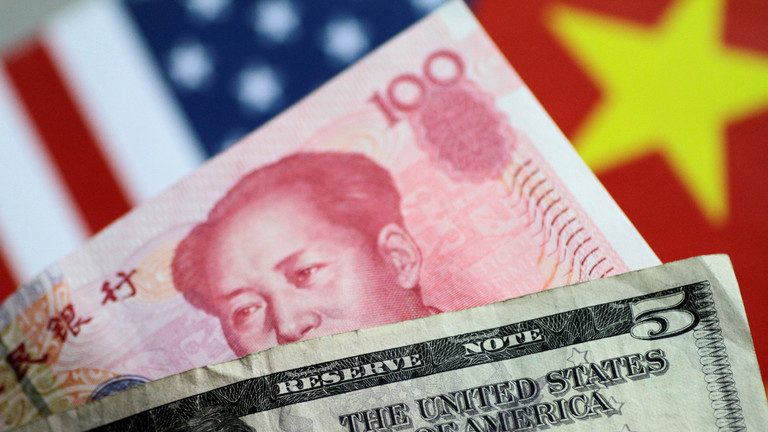 Yuanul depăşeşte dolarul, devenind cea mai utilizată monedă pentru tranzacţiile transfrontaliere în China