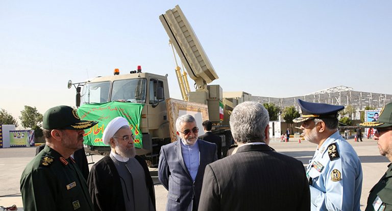 Iranul face paradă cu ultima sa rachetă sol-aer cu rază lungă de acţiune