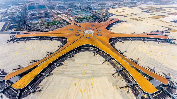 China inaugurează cel mai mare aeroport din lume