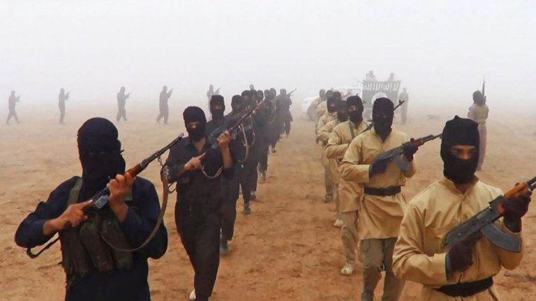 Ruşii pun degetul pe rana siriană: ‘Americanii au o bază secretă de antrenament a foştilor militanţi ISIS’