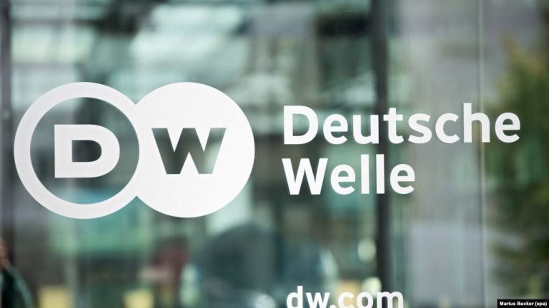 Rusia a clasificat radioteleviziunea germană Deutsche Welle drept ‘agent al străinătăţii’