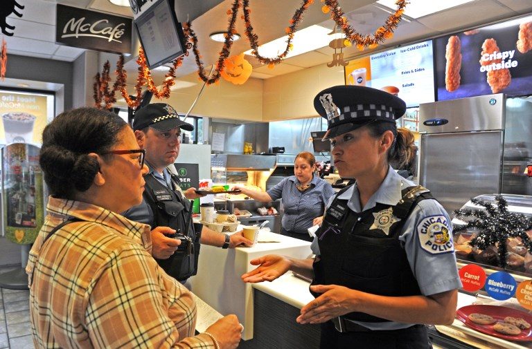 SUA.’La o cafea cu poliția’, spălarea imaginii forțelor de ordine în fața populației