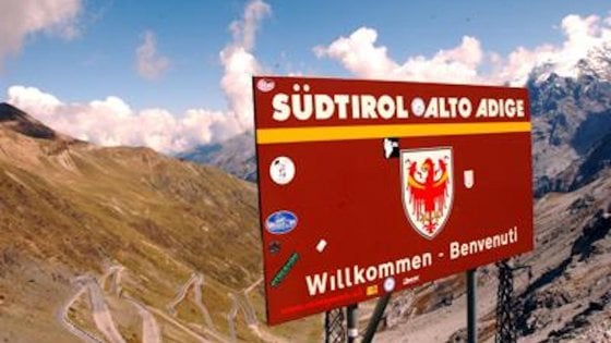 Tirolul de Sud riscă o dispută constituţională după schimbarea numelui