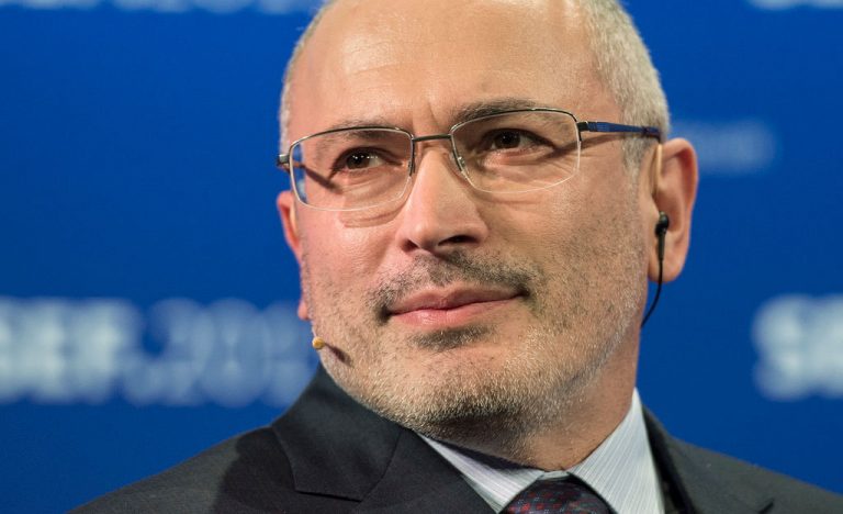 Rusia blochează site-urile lui Mihail Hodorkovski