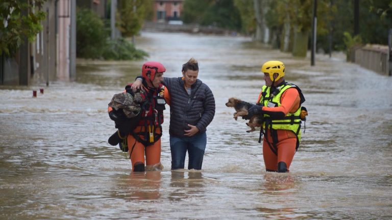 Prăpăd în sudul Franței! Mai multe orașe au fost inundate