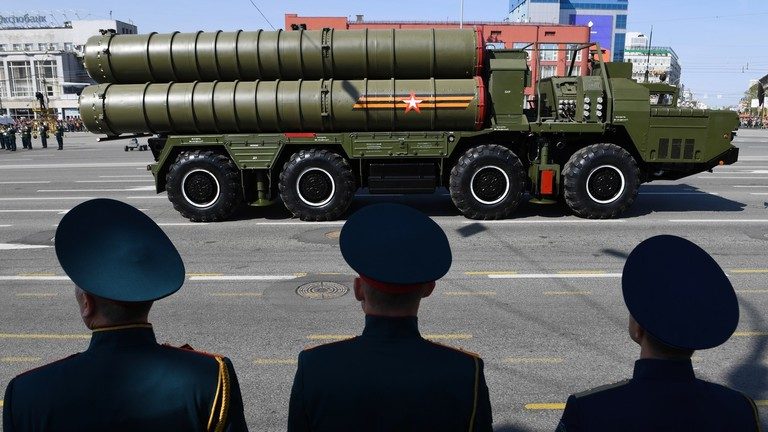 Rusia anunţă când va începe livrarea rachetelor S-400 în India