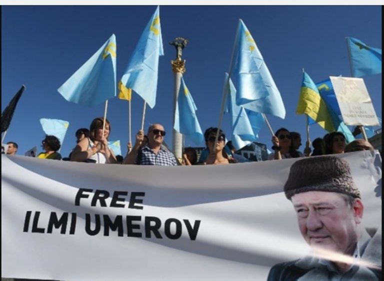 Parlamentul European condamnă represiunea unor lideri ai tătarilor din Crimeea