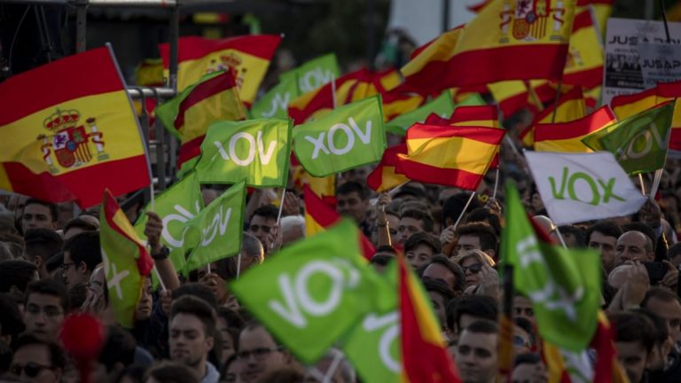 Socialiștii spanioli vor să oprească ascensiunea extremei drepte