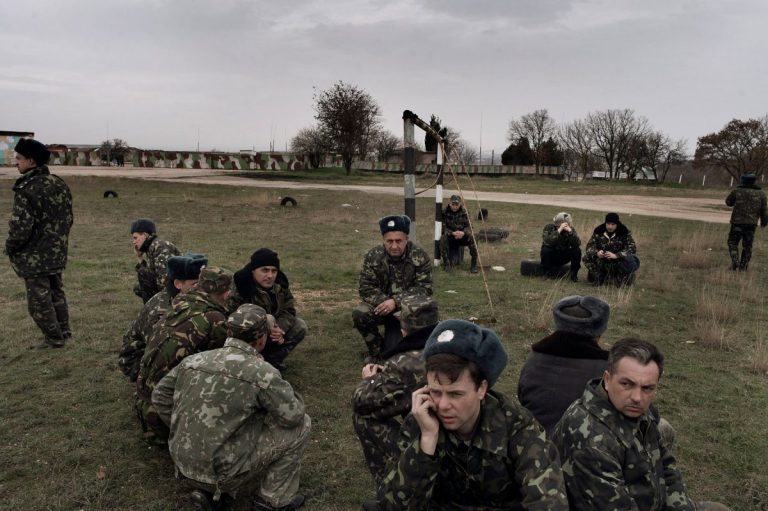 Rusia se teme de contraofensivă ucraineană şi construieşte fortificaţii în Crimeea