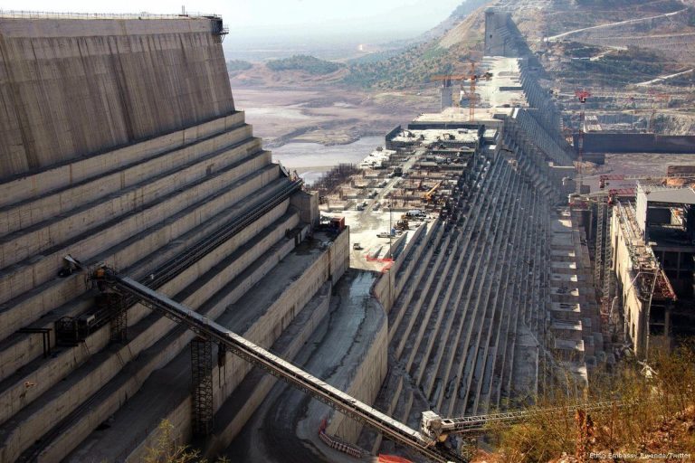 Etiopia, Egiptul şi Sudanul au reluat negocierile privind barajul de pe Nil